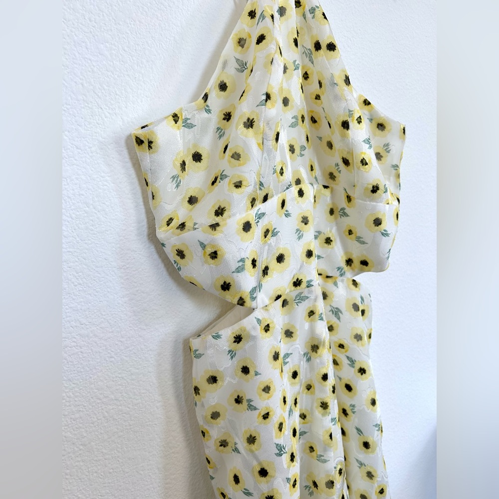 NWT Anthropologie Hutch Ditsy Floral Seaside Romper Cut Out Halter - Picture 4 of 5
